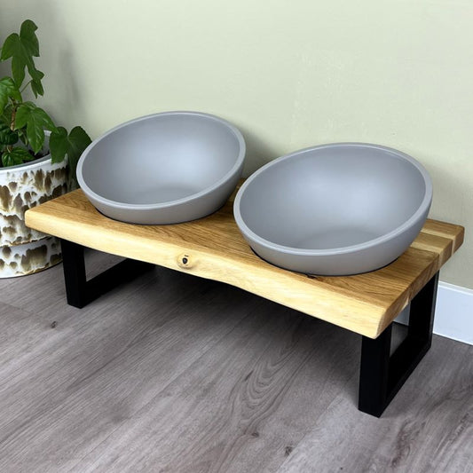 Styledog Wonderland Eiche Design Futterstation für große Hunde mit Baumkante | 56 cm