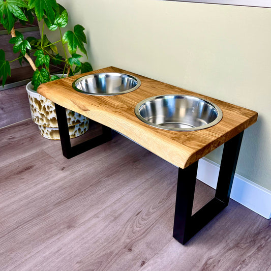 Styledog Wonderland Eiche Design Futterstation mit Baumkante und Edelstahlnäpfen