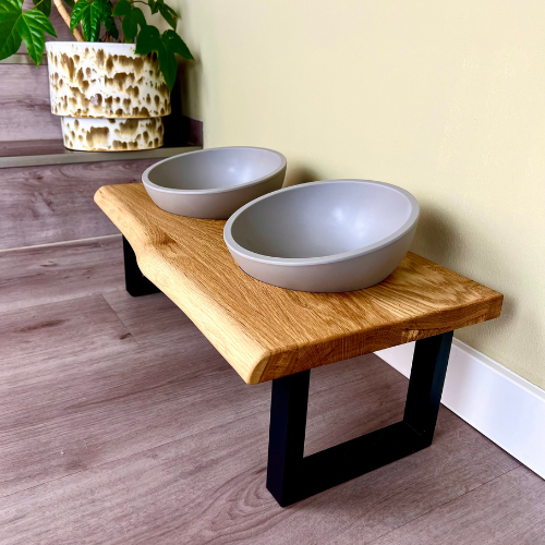 Styledog Wonderland Eiche Design Futterstation für mittlere Hunde mit Baumkante