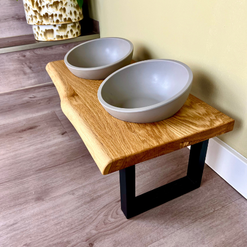 Styledog Wonderland Eiche Design Futterstation für mittlere Hunde mit Baumkante