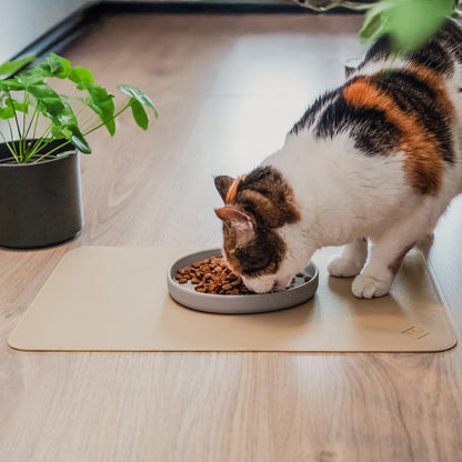 Futternapf-Unterlage aus veganem Leder