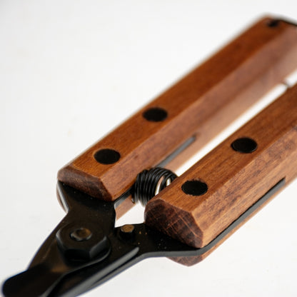 EBI Noir Japandi Krallenzange